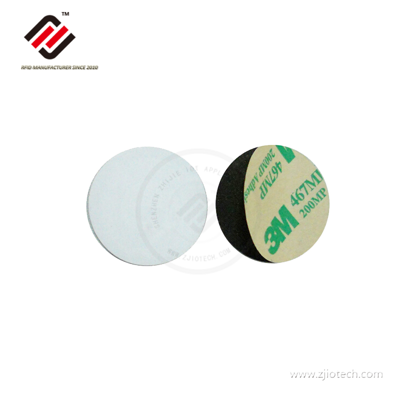 Impresión personalizada Anti Metal NTAG215 RFID pegatina 