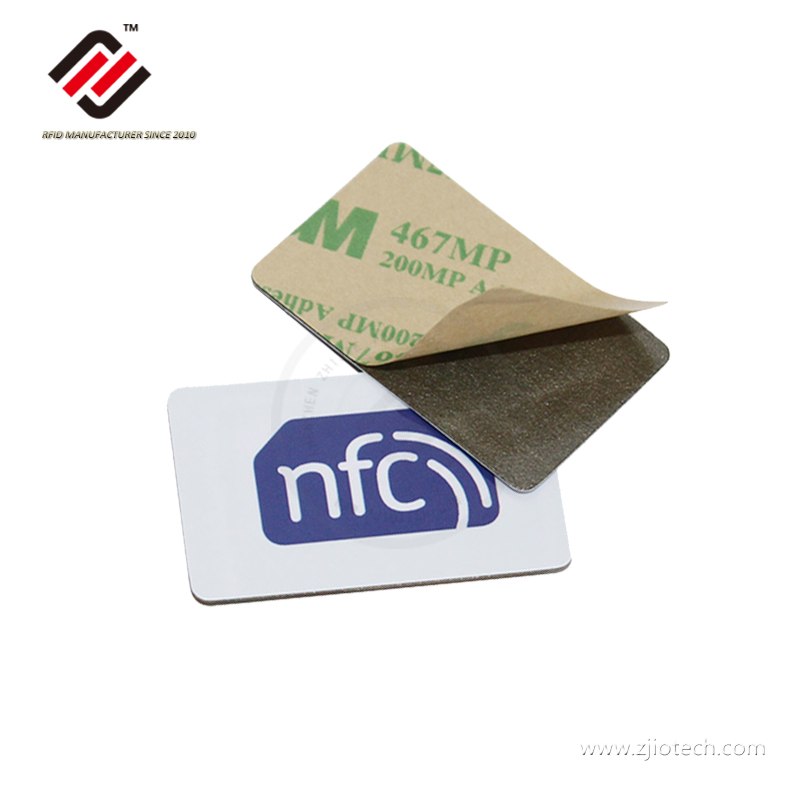 Impresión personalizada Anti Metal NTAG215 RFID pegatina